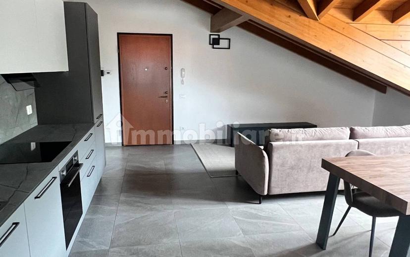 Bilocale via Torino 6, Centro, Cittiglio — foto 10 di 10