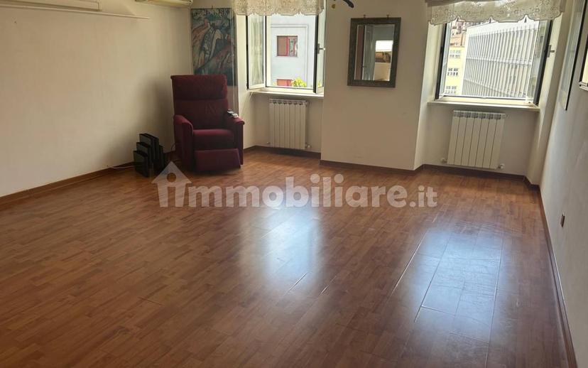 Mansarda via di Romagna 24, Scorcola, Trieste — foto 2 di 15