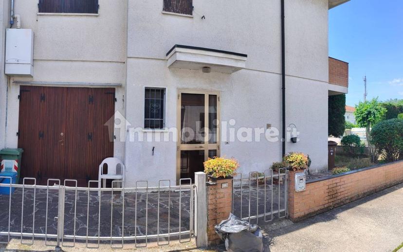 Villa a schiera via Giuseppe Mazzini 25, Centro, Poggio Rusco — foto 16 di 17