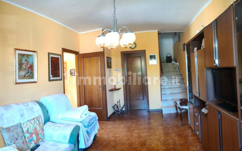 Villa a schiera via Giuseppe Mazzini 25, Centro, Poggio Rusco — foto 15 di 17