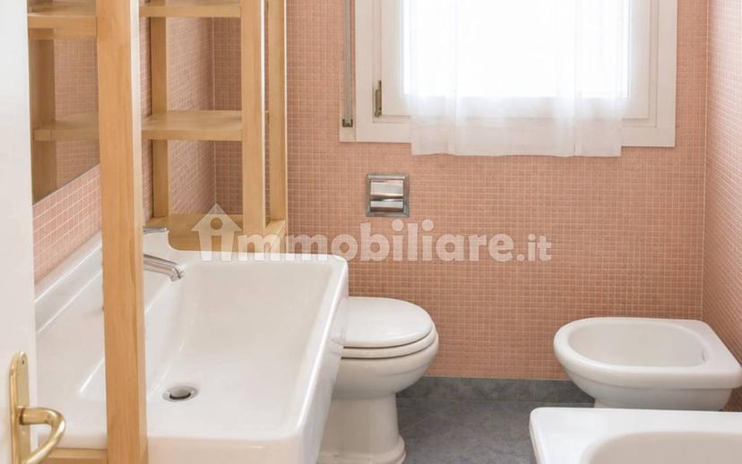 Trilocale via Pietro Busacchi 13, Saragozza fuori Porta, Bologna