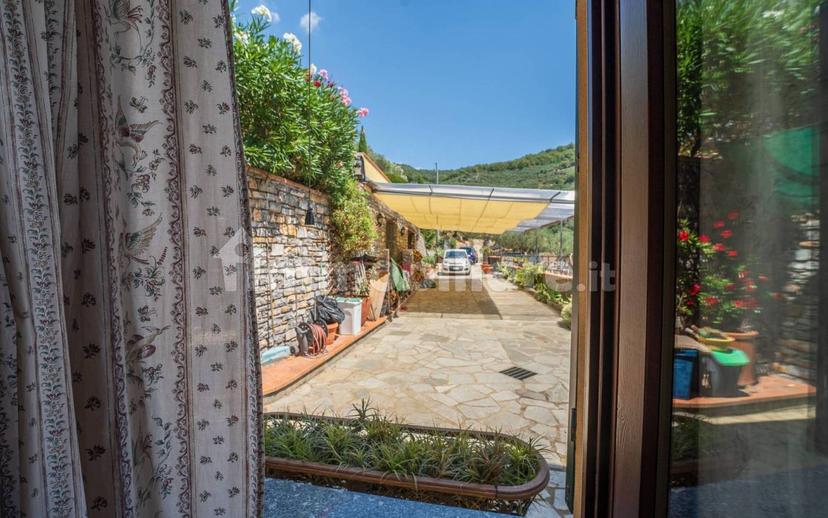 Villa unifamiliare, ottimo stato, 147 m², Centro, Pontedassio