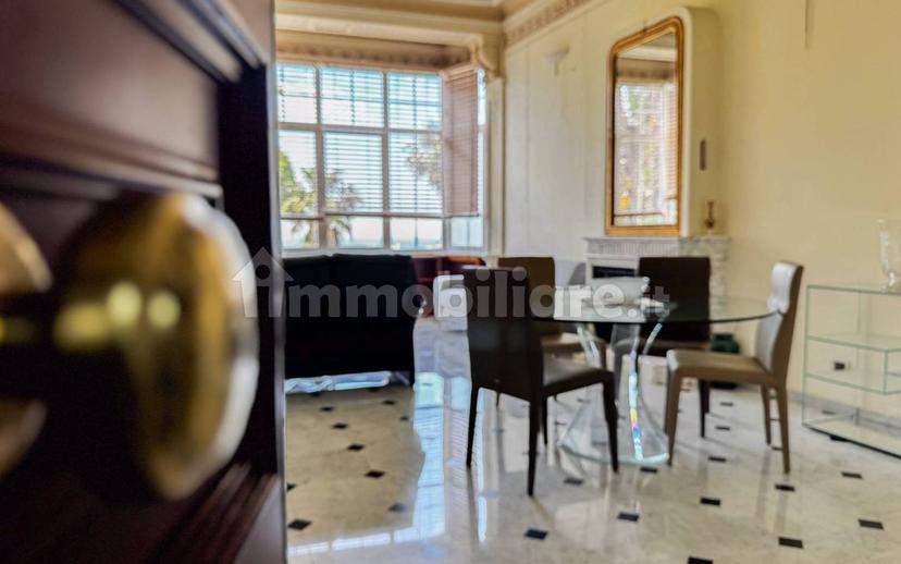 Trilocale buono stato, piano terra, Via Romana, Bordighera — foto 11 di 29