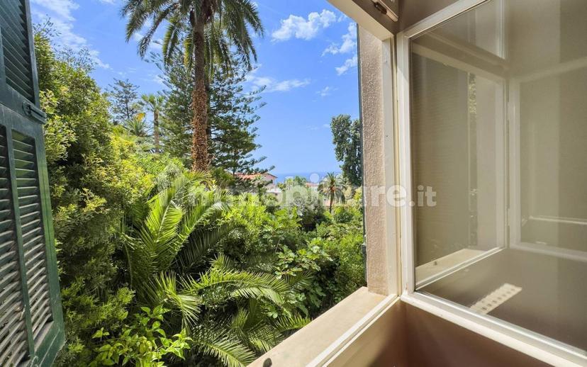Trilocale buono stato, piano terra, Via Romana, Bordighera — foto 4 di 29