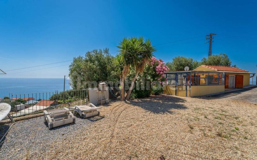 Villa unifamiliare, buono stato, 24 m², Centro, Cipressa — foto 18 di 30