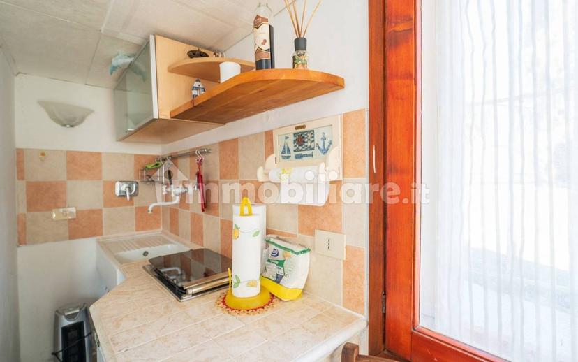 Villa unifamiliare, buono stato, 24 m², Centro, Cipressa — foto 3 di 30