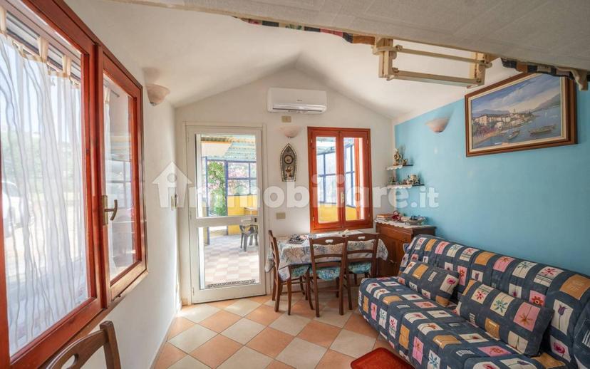 Villa unifamiliare, buono stato, 24 m², Centro, Cipressa — foto 22 di 30