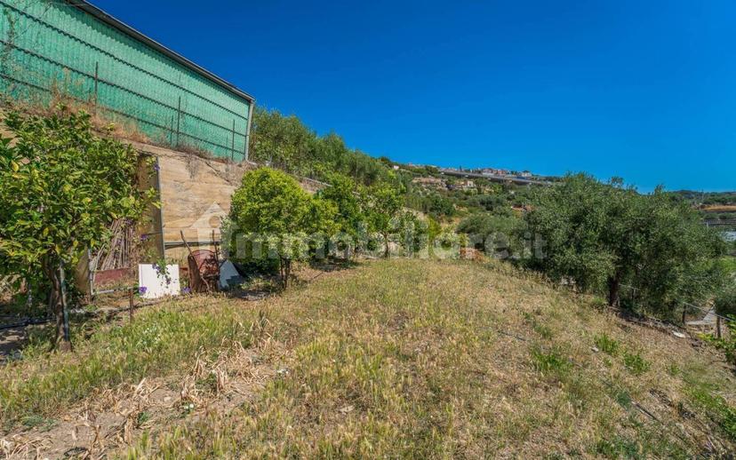 Villa unifamiliare, buono stato, 24 m², Centro, Cipressa — foto 26 di 30