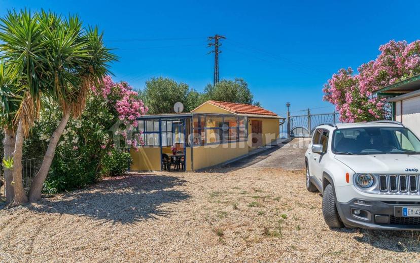 Villa unifamiliare, buono stato, 24 m², Centro, Cipressa — foto 27 di 30