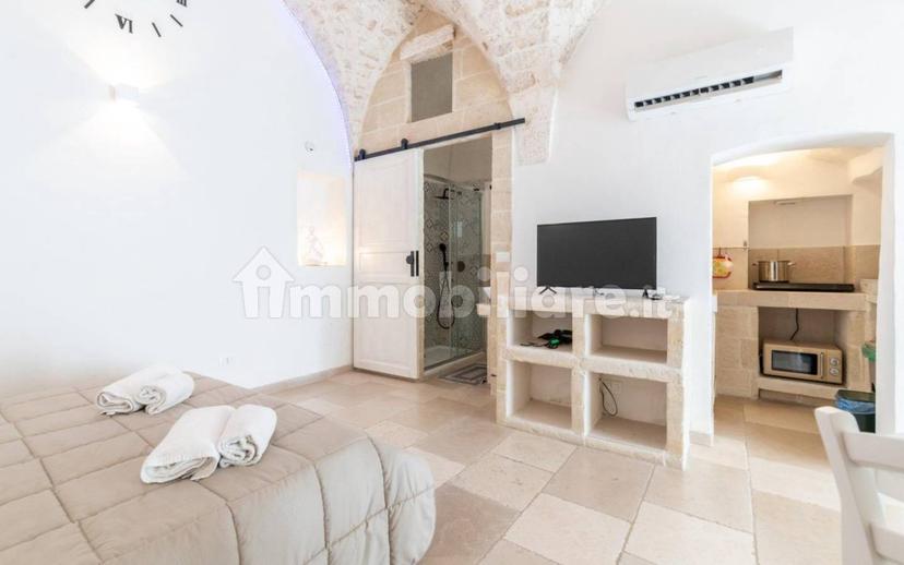 Stanza singola via Professor Alfonso Pomes 70, Ostuni — foto 4 di 4