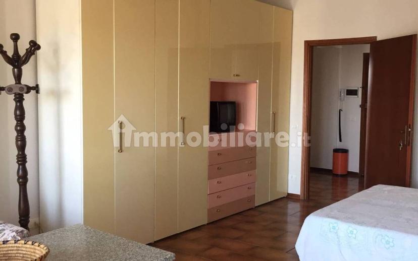 Stanza in affitto in appartamento via Papa Giovanni, Reggio Emilia — foto 4 di 13