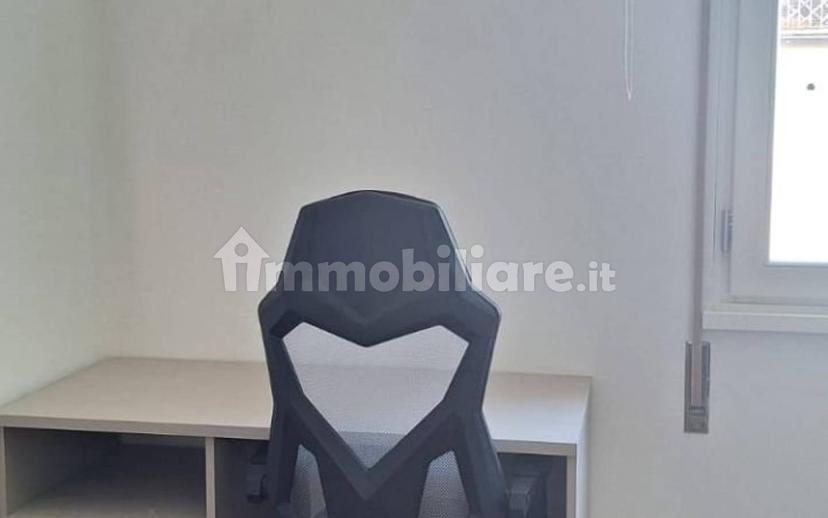 Stanza doppia via Giacinto Menotti Serrati 13A, Terni — foto 6 di 20