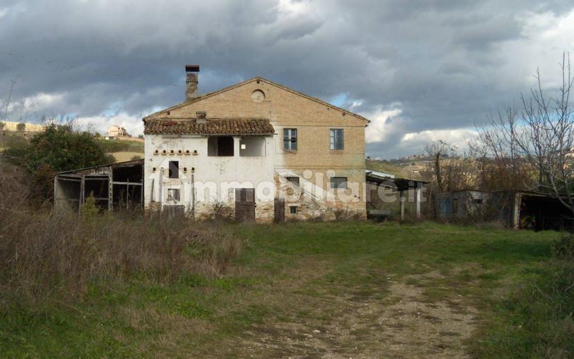 Casa colonica Contrada Piano di Trocco 5, Monsampolo del Tronto — foto 3 di 7