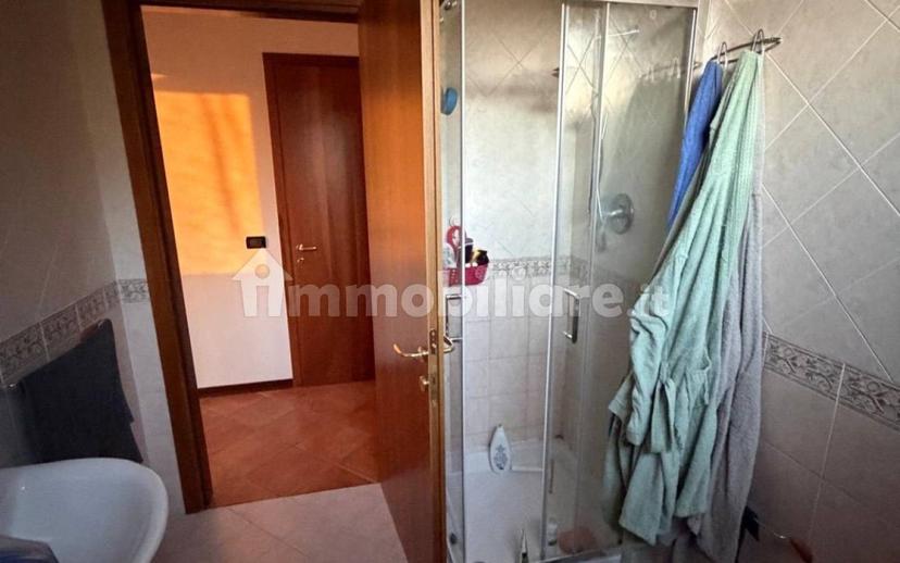 Trilocale via Roberto Ghidoni 2, Quattro Castella — foto 6 di 11