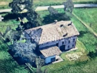 Casa colonica via Valter Giovanardi, San Bartolomeo, Reggio Emilia