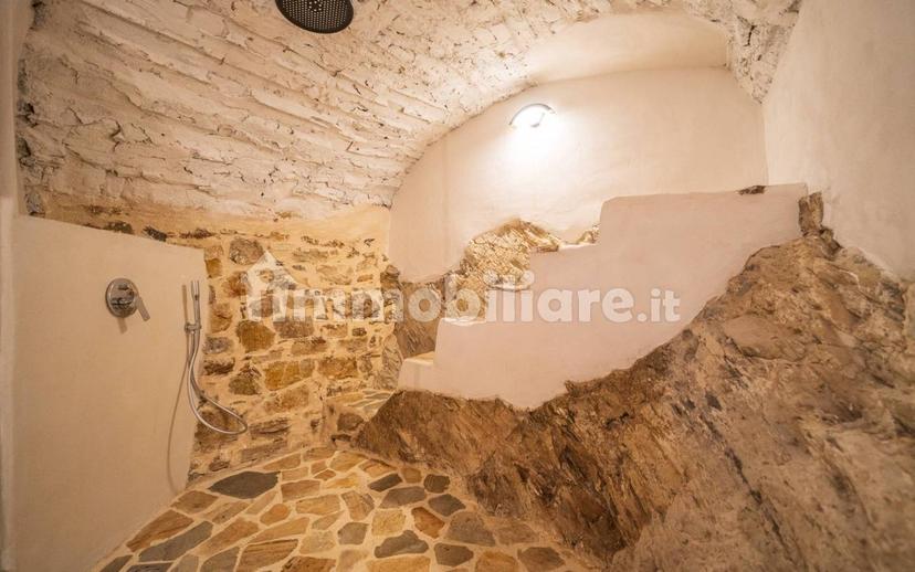 Monolocale ottimo stato, piano terra, Centro, Cipressa — foto 19 di 31