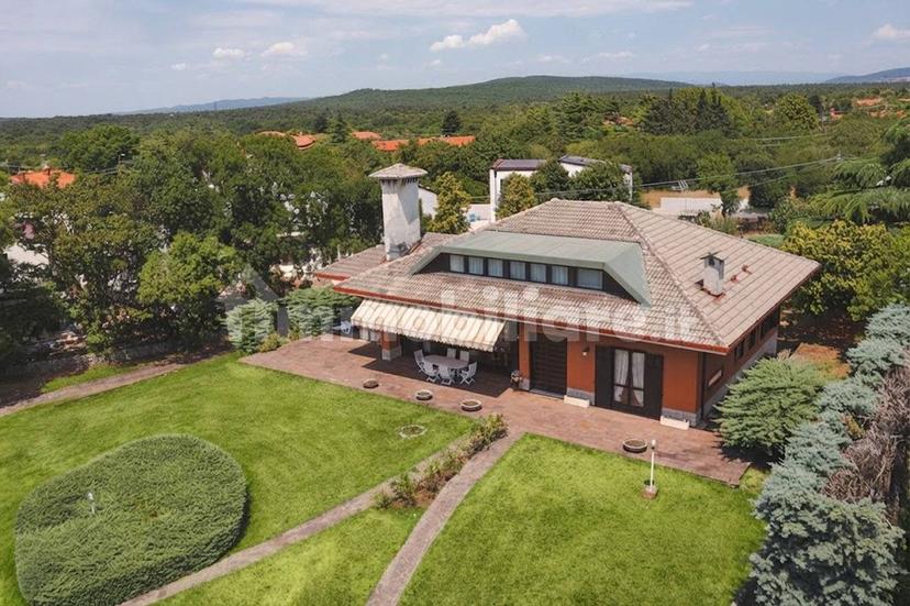 Villa unifamiliare, da ristrutturare, 531 m², Basovizza - Trebiciano, Trieste — foto 4 di 18