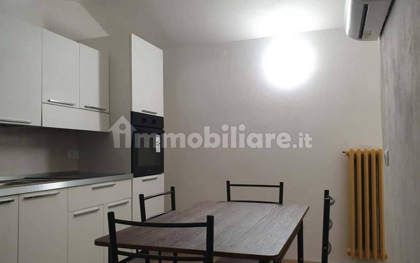 Bilocale via Zigatteria, Centro, Ala — foto 3 di 33