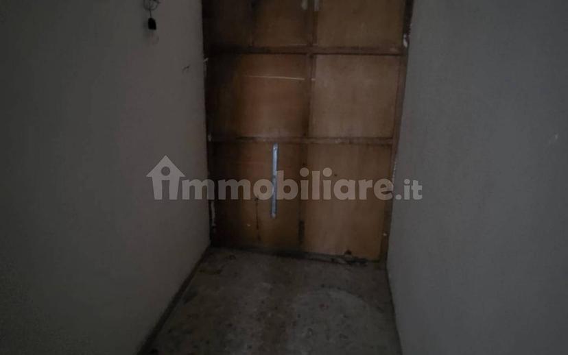 Quadrilocale da ristrutturare, secondo piano, Pentone — foto 8 di 13