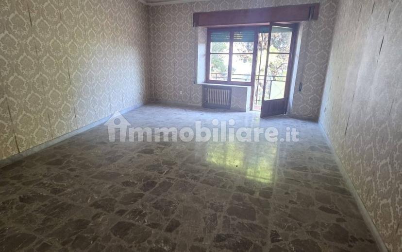 Quadrilocale da ristrutturare, secondo piano, Pentone — foto 13 di 13
