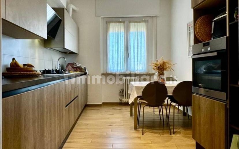 Appartamento piazza Camillo Benso di Cavour, Centro Storico, Forlì — foto 2 di 29