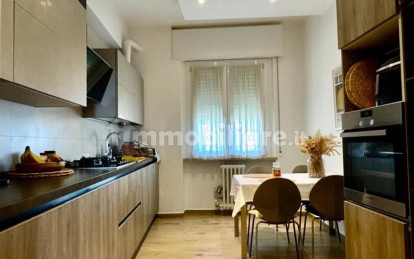 Appartamento piazza Camillo Benso di Cavour, Centro Storico, Forlì — foto 24 di 29