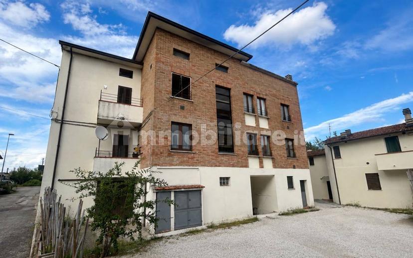 Trilocale via del Mec 43, Bastia, Bastia Umbra