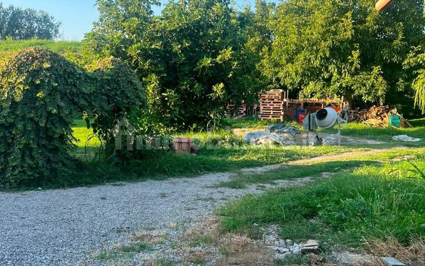 Terratetto unifamiliare Strada Mirasole, San Benedetto Po — foto 32 di 62