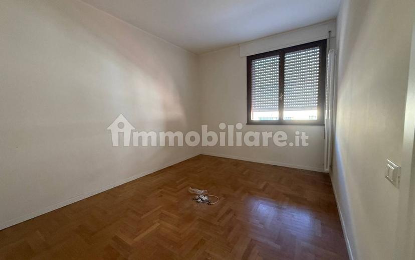 Quadrilocale via Giuseppe Jappelli 36, Centro, Abano Terme — foto 24 di 31