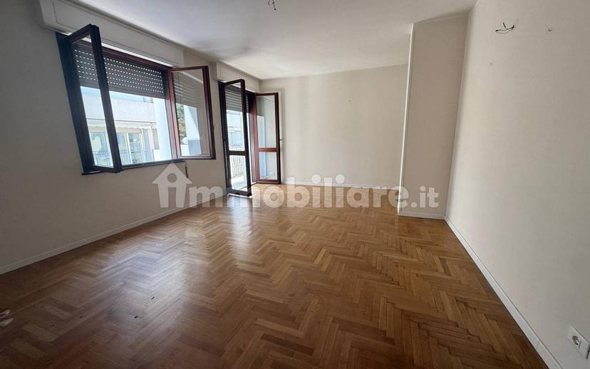 Quadrilocale via Giuseppe Jappelli 36, Centro, Abano Terme — foto 23 di 31