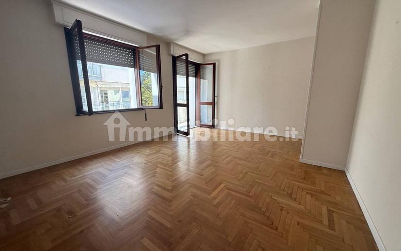 Quadrilocale via Giuseppe Jappelli 36, Centro, Abano Terme — foto 25 di 31