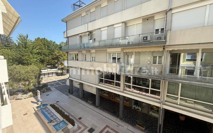 Quadrilocale via Giuseppe Jappelli 36, Centro, Abano Terme