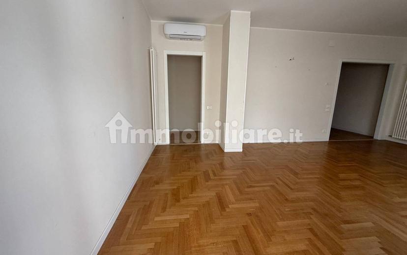 Quadrilocale via Giuseppe Jappelli 36, Centro, Abano Terme — foto 30 di 31