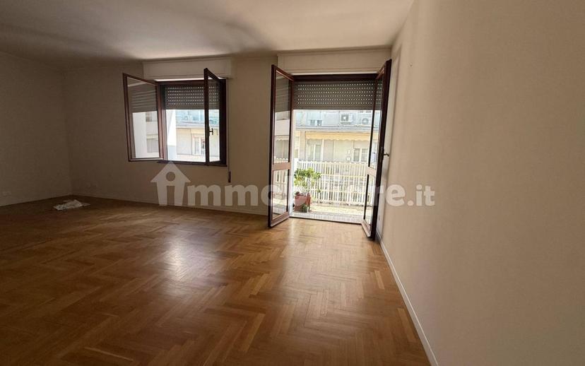 Quadrilocale via Giuseppe Jappelli 36, Centro, Abano Terme — foto 3 di 31