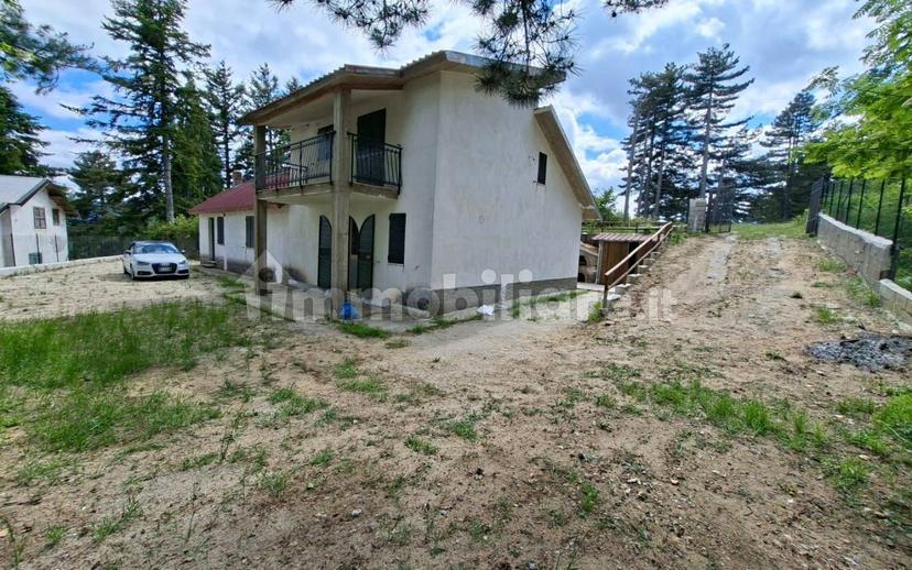 Villa unifamiliare via Monte Pollino, Trepidò Sottano E Soprano, Cotronei — foto 10 di 11