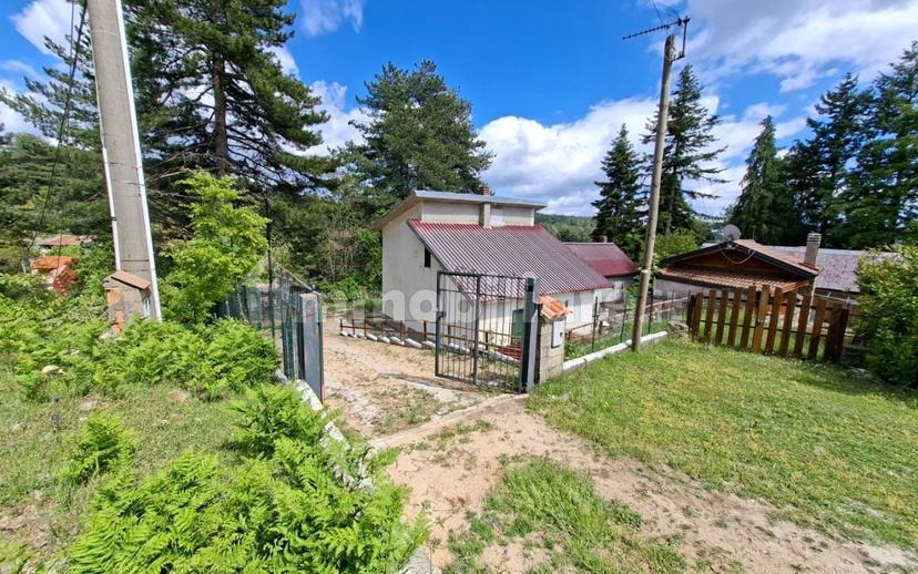 Villa unifamiliare via Monte Pollino, Trepidò Sottano E Soprano, Cotronei — foto 9 di 11