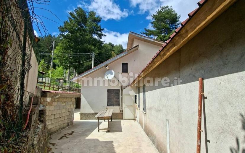 Villa unifamiliare via Monte Pollino, Trepidò Sottano E Soprano, Cotronei — foto 6 di 11