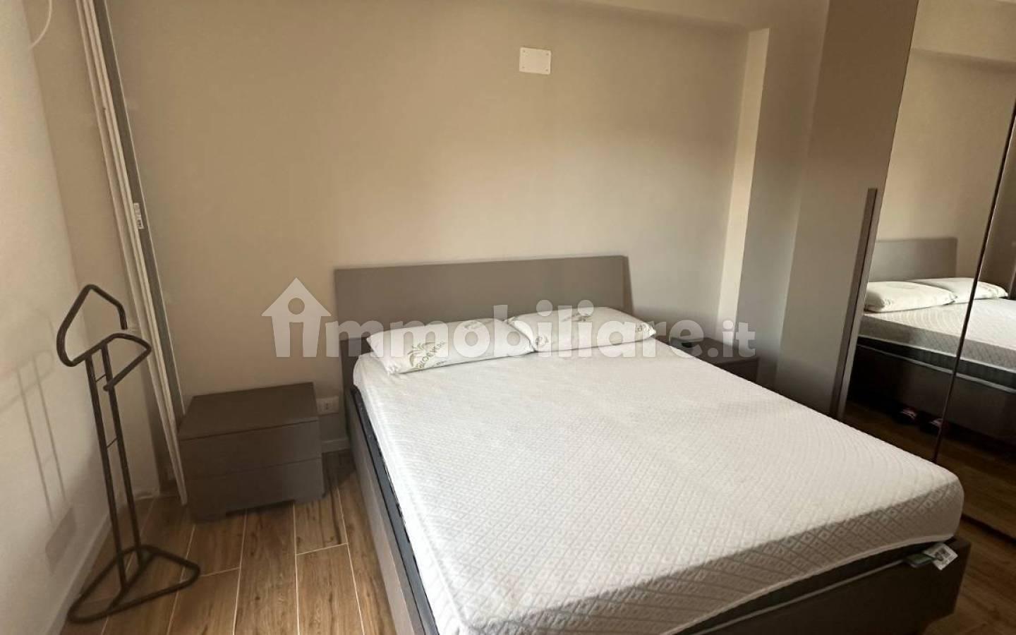 Trilocale via Umberto I 541A, Centro, Roccalumera