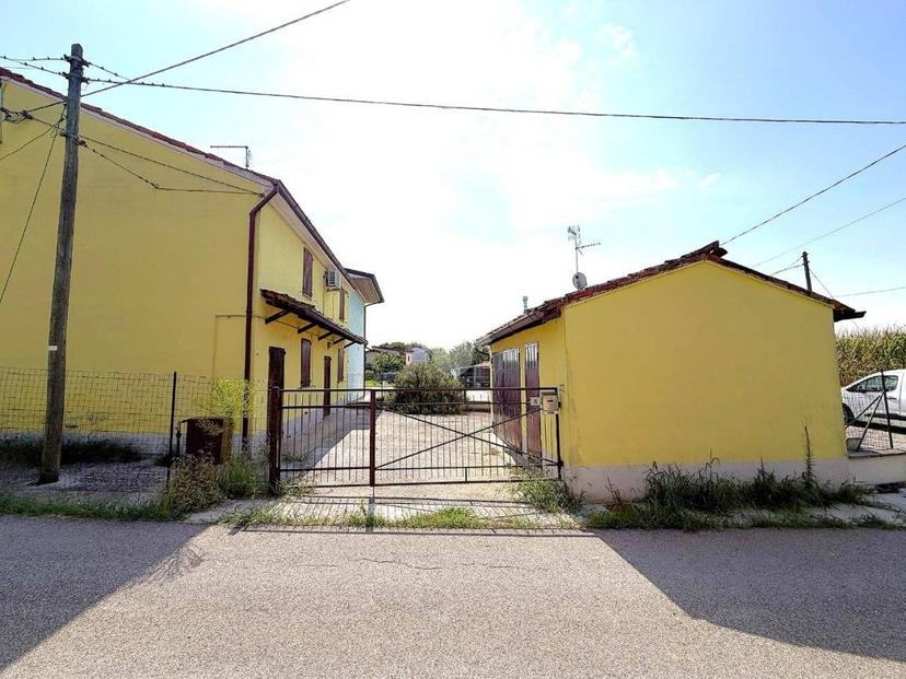 Terratetto unifamiliare via del Cimitero 6, Centro, Monticelli d'Ongina — foto 24 di 39
