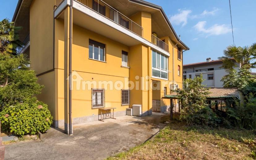 Bilocale via Gaetano Donizetti 24, Brembate di Sopra — foto 3 di 23