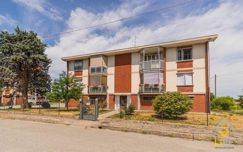 Trilocale via Severino Boezio 43, Centro, Trecate — foto 15 di 32