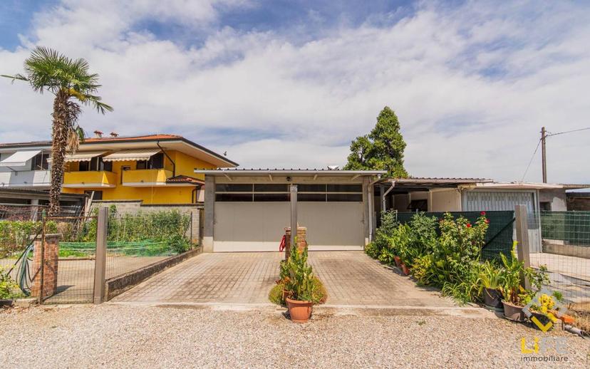 Trilocale via Severino Boezio 43, Centro, Trecate — foto 10 di 32