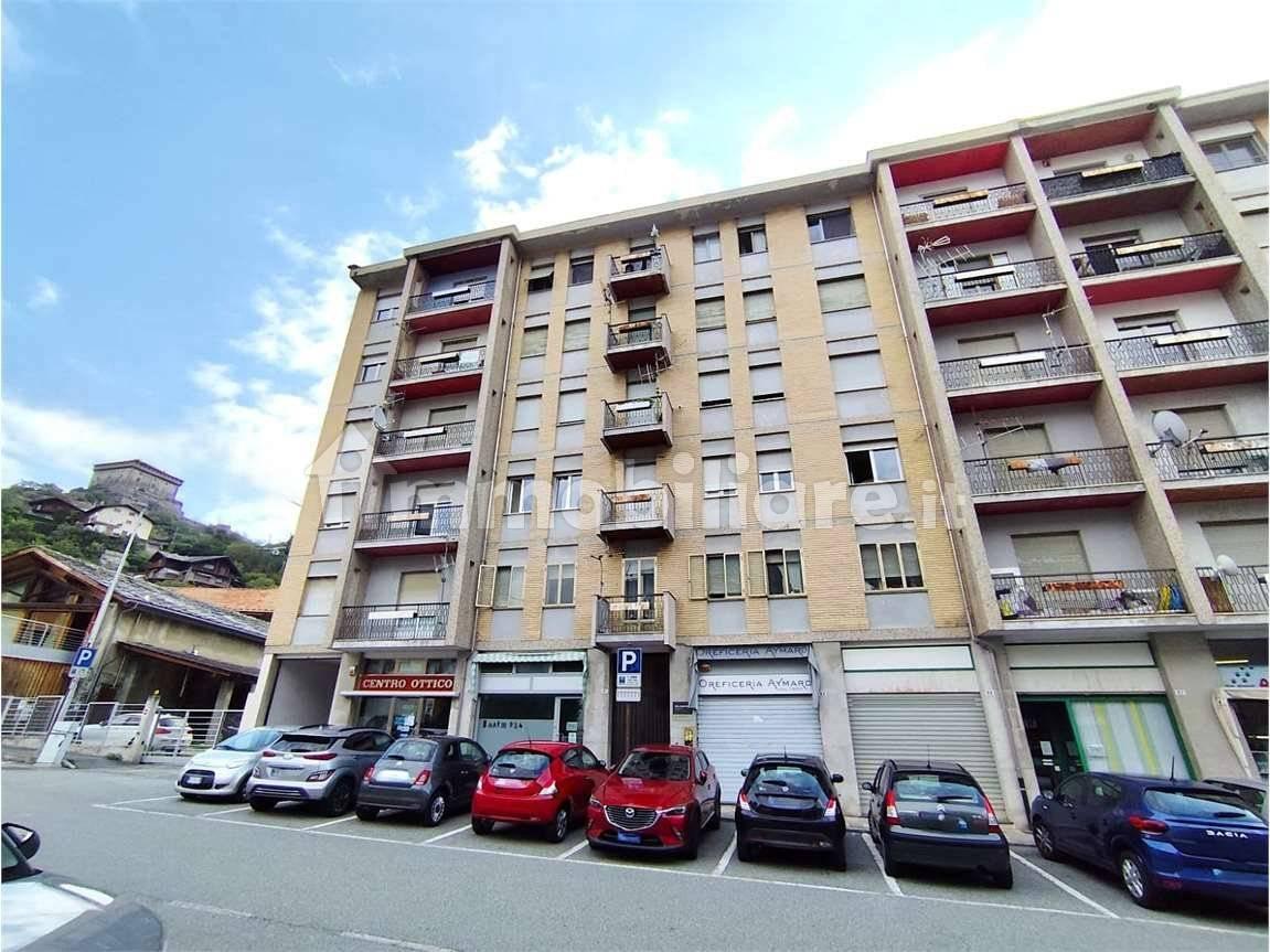 Appartamento via duca d'aosta , 51, Centro, Verrès