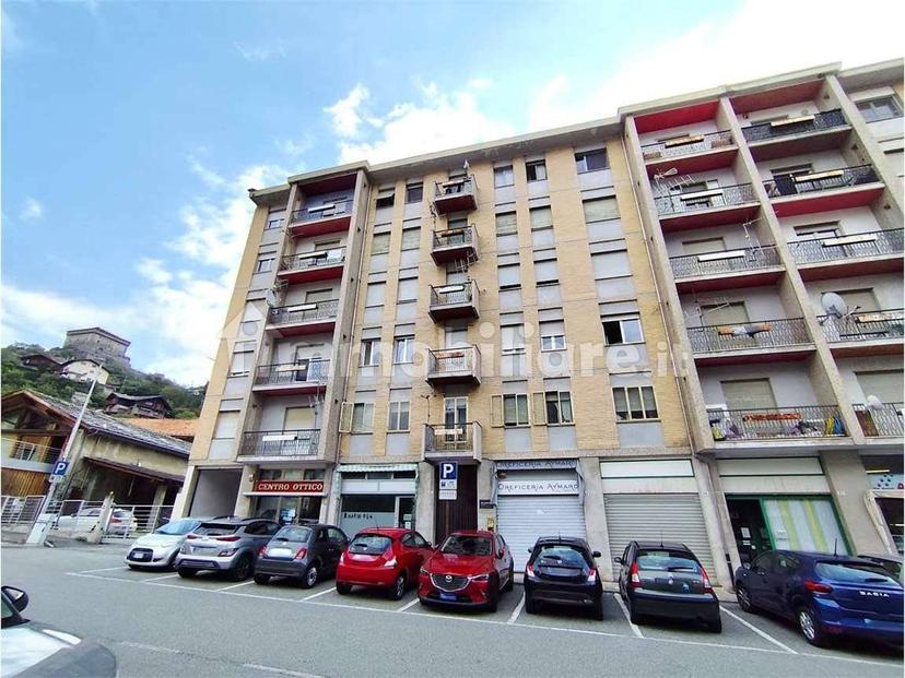 Appartamento via duca d'aosta , 51, Centro, Verrès