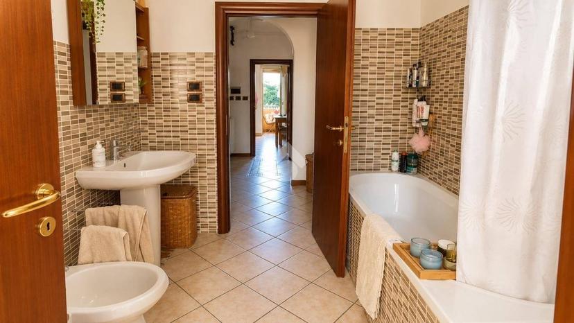 Quadrilocale via Decio Raggi 184, Parco Urbano - Piscina, Forlì — foto 4 di 15