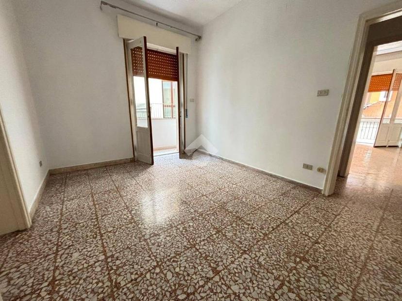 Trilocale via Monsignor Enrico Montalbetti 4, Modena - San Giorgio Extra, Reggio Calabria