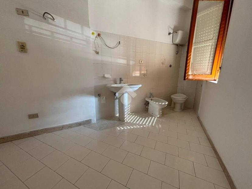 Trilocale via Monsignor Enrico Montalbetti 4, Modena - San Giorgio Extra, Reggio Calabria — foto 4 di 18