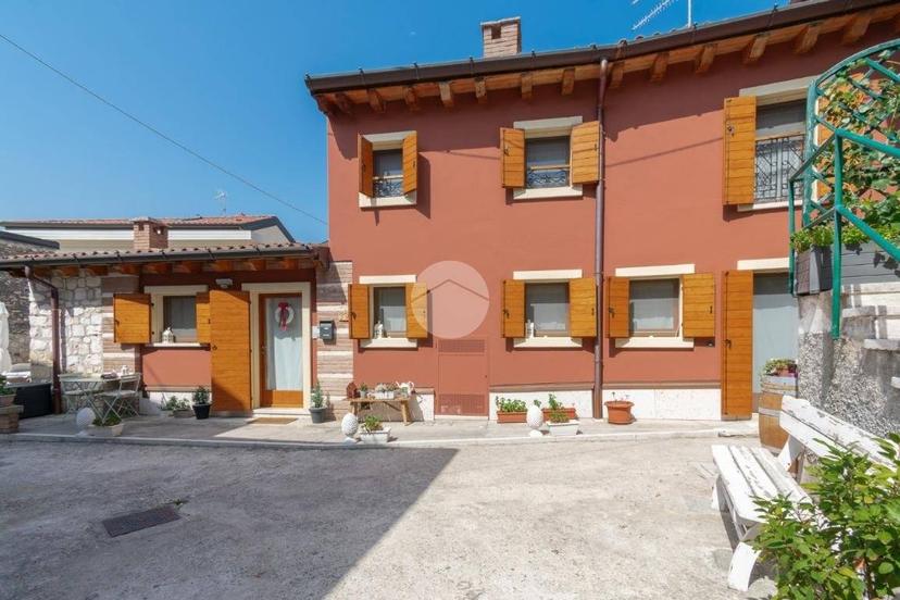 Casa colonica via Paverno, Marano di Valpolicella — foto 5 di 33