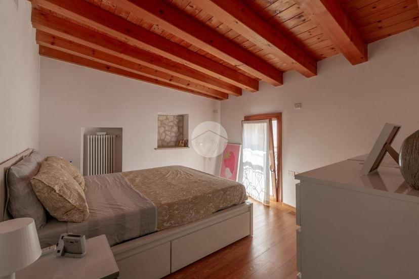 Casa colonica via Paverno, Marano di Valpolicella — foto 27 di 33