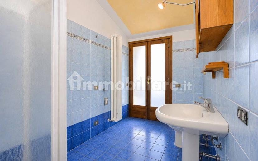 Bilocale via Gaetano Donizetti 24, Brembate di Sopra — foto 2 di 23